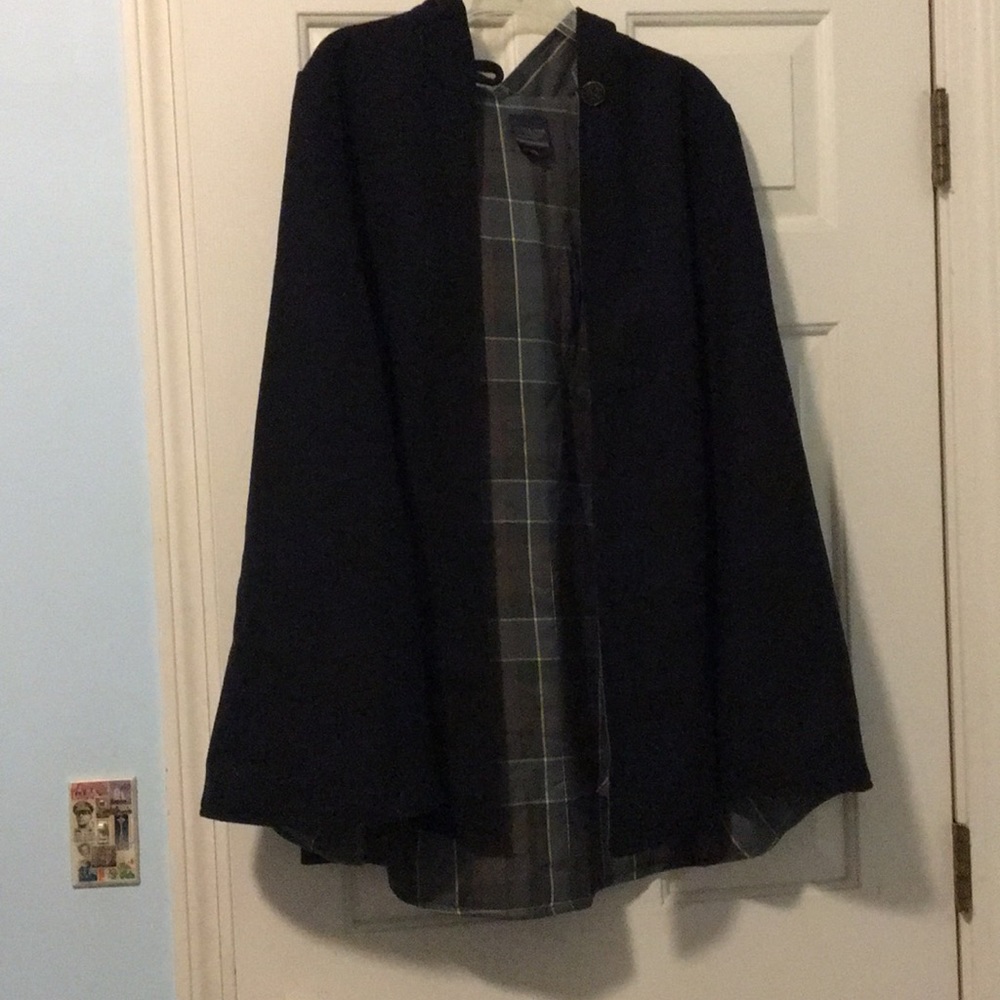 Outlander reversible cloak